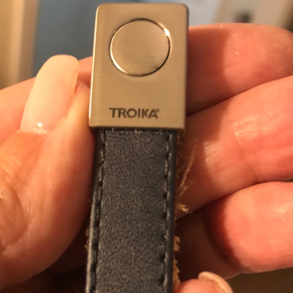 Original leather Troika key chain w 3 hoops🌺 - Picture 1 of 5